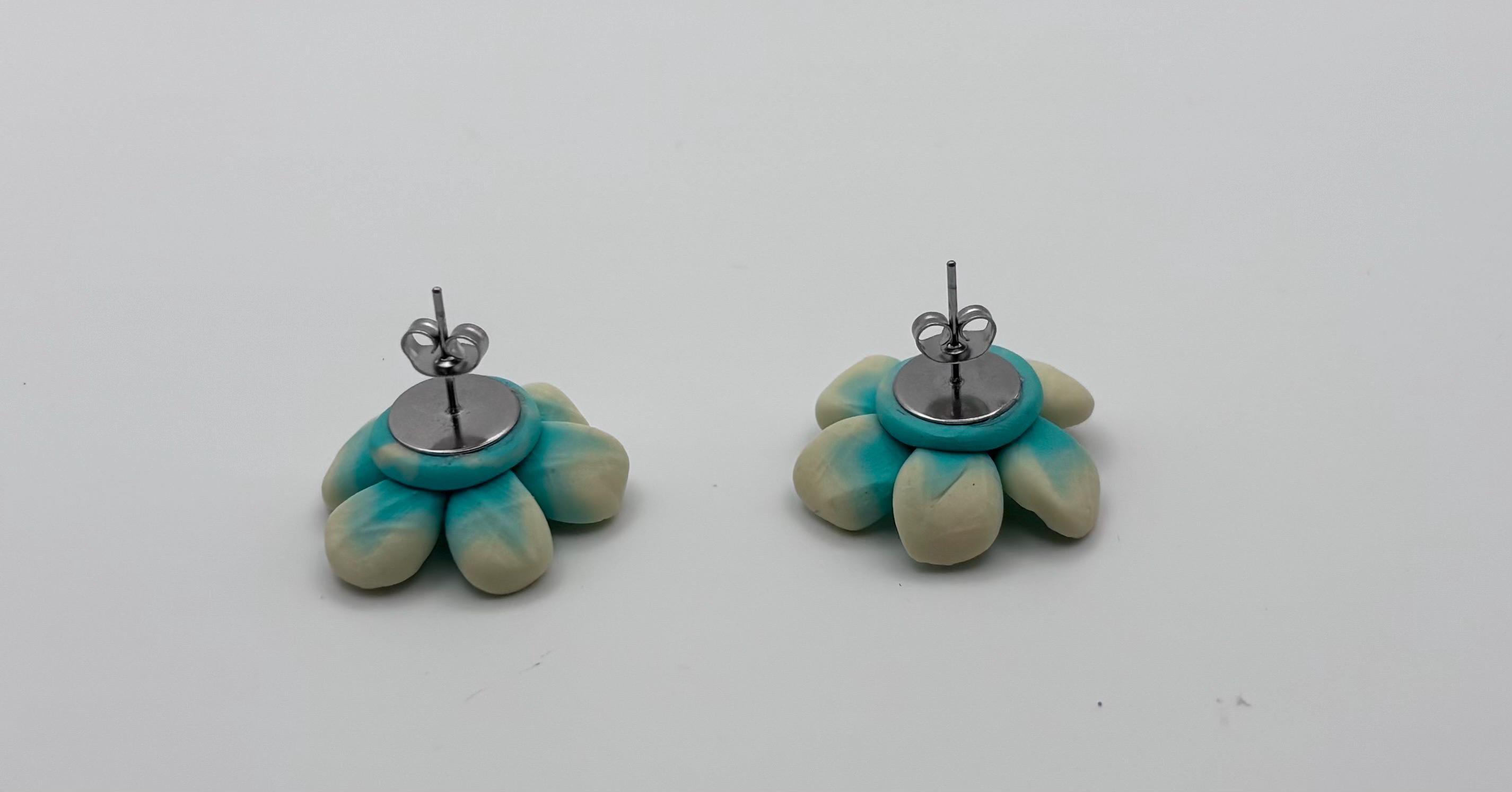 Turquoise Flower Stud Earrings, Polymer Clay Earrings, Handmade Floral Earrings, Gradient Clay Earrings, Stainless Steel Post